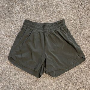 Lululemon Track That 5” Short Size 8